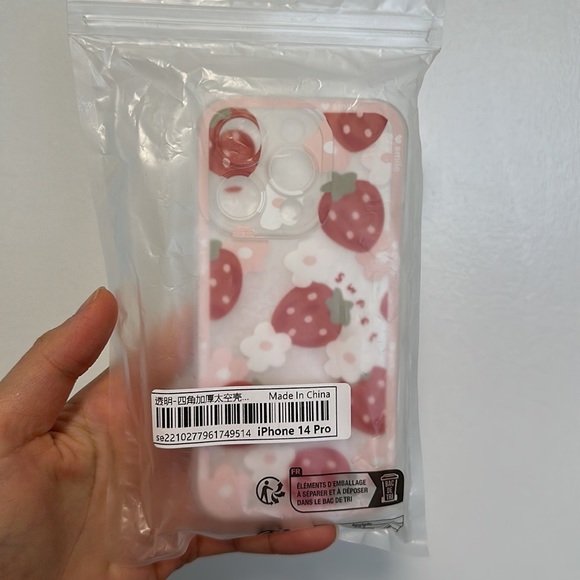 Cute Brand New iPhone 14 Pro case - Picture 3 of 3